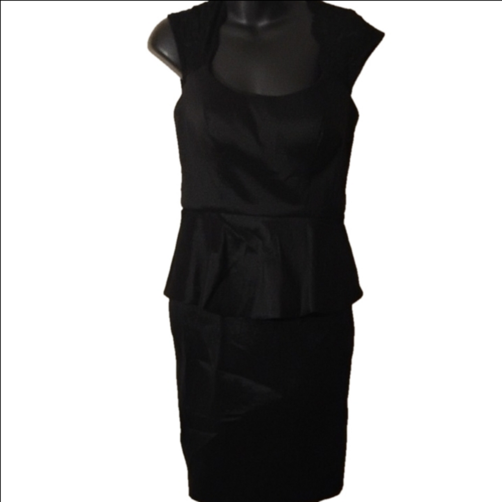Cache retro/ vintage elegant Black party Dress. Size 10, see the measurements.
